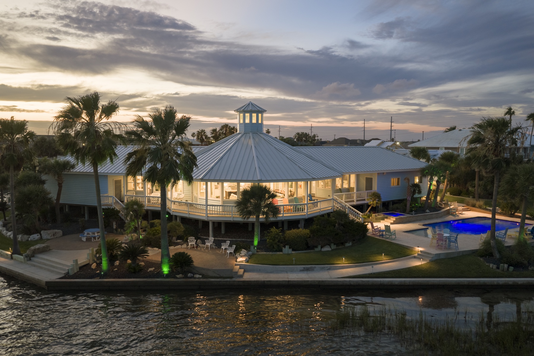 140 Bay Harbor Drive waterfront luxury home in Aransas Pass, Texas